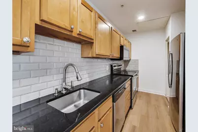 5885 Colorado Avenue NW #401, Washington, DC 20011 - Photo 6
