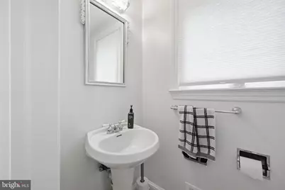 2829 29th Place NW, Washington, DC 20008 - Photo 16