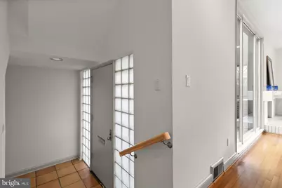 2400 44th Street NW, Washington, DC 20007 - Photo 8