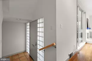 2400 44th St NW, Washington, DC 20007 - Photo 8