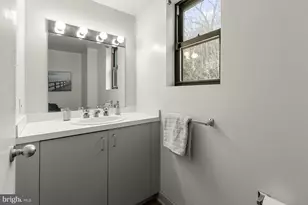 2400 44th St NW, Washington, DC 20007 - Photo 24