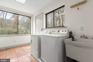 2400 44th St NW, Washington, DC 20007 - Photo 38