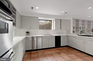 2400 44th St NW, Washington, DC 20007 - Photo 20