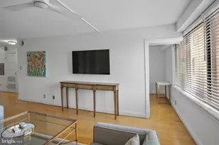 3 Washington Cir NW, Washington, DC 20037 - Photo 12