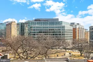 3 Washington Cir NW, Washington, DC 20037 - Photo 30