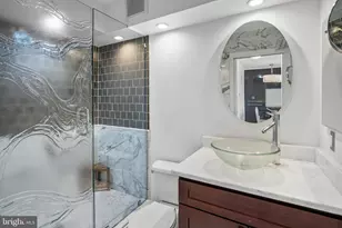 3 Washington Cir NW, Washington, DC 20037 - Photo 18