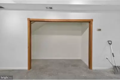 916 Blagden Alley NW, Washington, DC 20001 - Photo 8