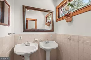 3137 18th St NE, Washington, DC 20018 - Photo 32