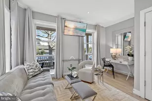 2142 O St NW, Washington, DC 20037 - Photo 4