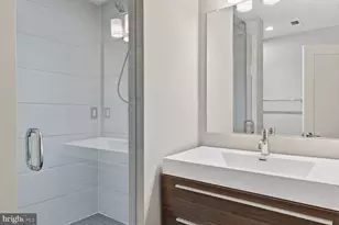 2142 O St NW, Washington, DC 20037 - Photo 10