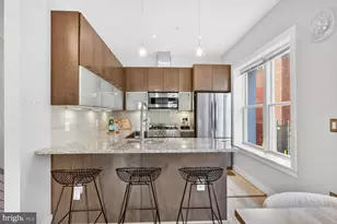 2142 O St NW, Washington, DC 20037 - Photo 6