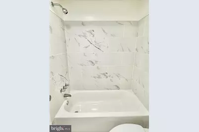 3030 Wisconsin Avenue NW #E, Washington, DC 20016 - Photo 8