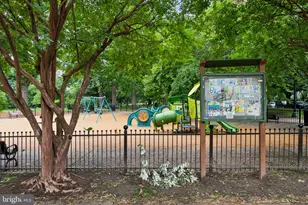 414 3rd St SE, Washington, DC 20003 - Photo 38