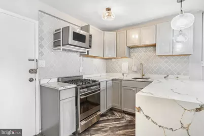 922 24th Street NW #301, Washington, DC 20037 - Photo 16