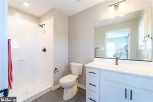 456 Woodcrest Dr SE, Washington, DC 20032 - Photo 14