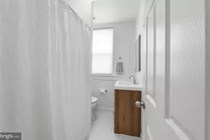 215 15th St NE, Washington, DC 20002 - Photo 24