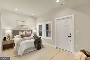422 Warner St NW, Washington, DC 20001 - Photo 10