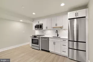 422 Warner St NW, Washington, DC 20001 - Photo 30