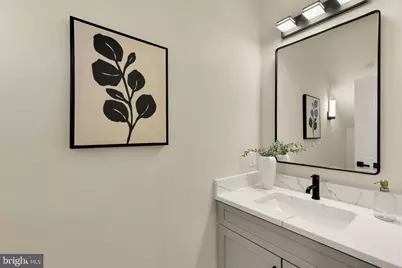 422 Warner Street NW, Washington, DC 20001 - Photo 8