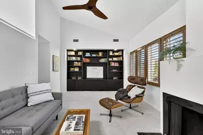 908 Independence Avenue SE, Washington, DC 20003 - Photo 32