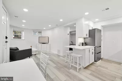 1821 19th Street NW #1, Washington, DC 20009 - Photo 2