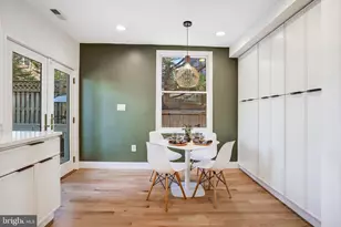 5045 Cathedral Ave NW, Washington, DC 20016 - Photo 4