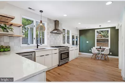 5045 Cathedral Avenue NW, Washington, DC 20016 - Photo 8