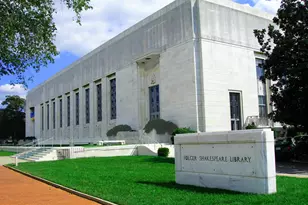 115 6th St SE, Washington, DC 20003 - Photo 32