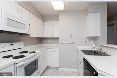 1230 23rd Street NW #818, Washington, DC 20037 - Photo 18