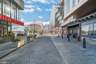 1515 1st St SW, Washington, DC 20024 - Photo 30