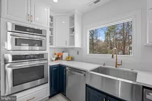 3015 Oregon Knolls Dr NW, Washington, DC 20015 - Photo 16