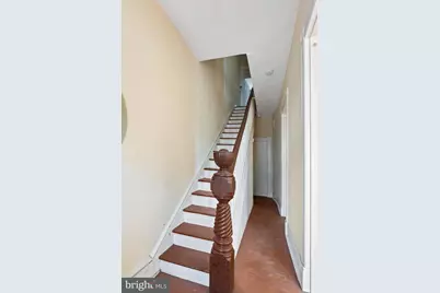 330 4th Street SE, Washington, DC 20003 - Photo 2