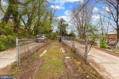 4609 East Capitol Street SE, Washington, DC 20019 - Photo 36