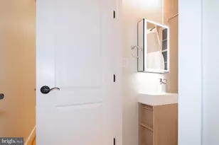 1126 Columbia Rd NW, Washington, DC 20009 - Photo 10