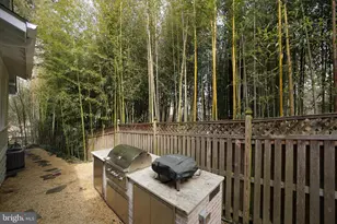 5142 Klingle St NW, Washington, DC 20016 - Photo 32