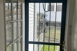 917 47th Pl NE, Washington, DC 20019 - Photo 2