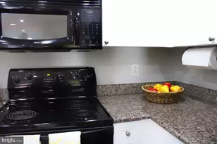 777 7th St NW, Washington, DC 20001 - Photo 10