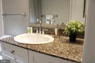 777 7th St NW, Washington, DC 20001 - Photo 4