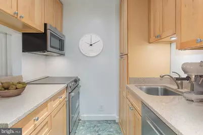 1316 New Hampshire Avenue NW #503, Washington, DC 20036 - Photo 12