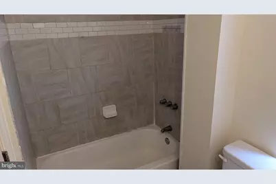 635 14th Place NE, Washington, DC 20002 - Photo 4