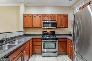 1117 O St NW, Washington, DC 20005 - Photo 6
