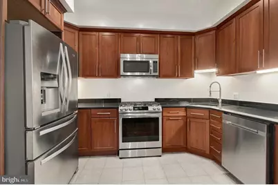 729 NW Kenyon Street NW, Washington, DC 20010 - Photo 16