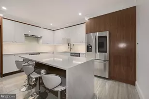 729 NW Kenyon Street NW, Washington, DC 20010 - Photo 4