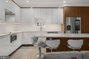 729 NW Kenyon Street NW, Washington, DC 20010 - Photo 6