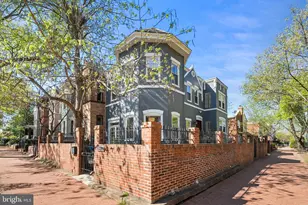 656 9th St NE, Washington, DC 20002 - Photo 1