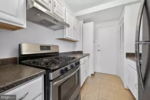 3900 Tunlaw Rd NW, Washington, DC 20007 - Photo 2