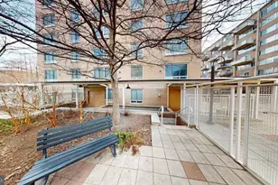 355 I Street SW, Washington, DC 20024 - Photo 18