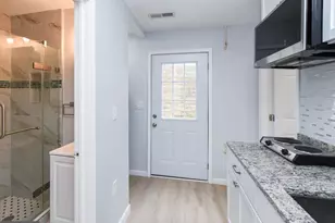 5016 Ivory Walters Ln SE, Washington, DC 20019 - Photo 6