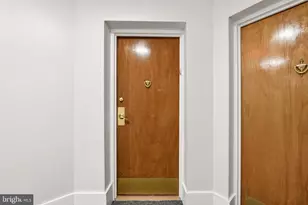 2633 Adams Mill Rd NW, Washington, DC 20009 - Photo 4