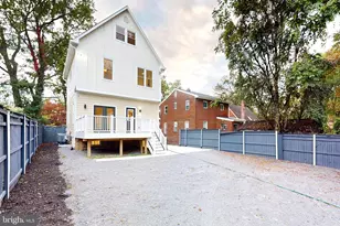 2806 Franklin St NE, Washington, DC 20018 - Photo 8